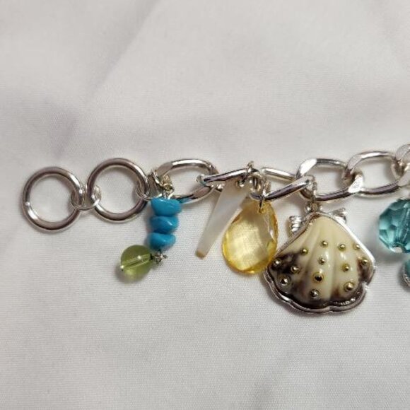Under the Sea costume bracelet - Picture 3 of 5